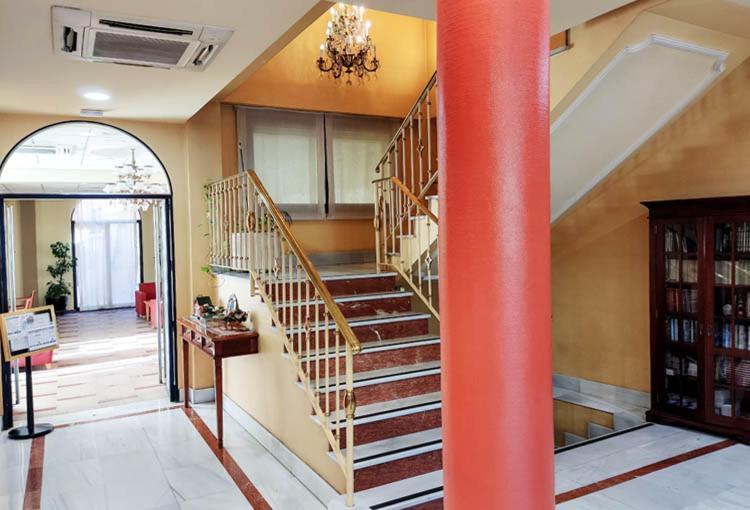Hostal Plaza Mayor Torrejón de Ardoz Buitenkant foto