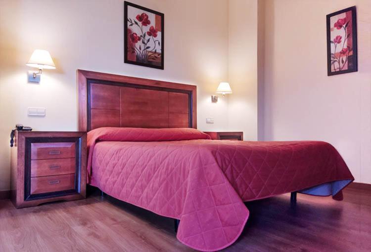 Hostal Plaza Mayor Torrejón de Ardoz Buitenkant foto