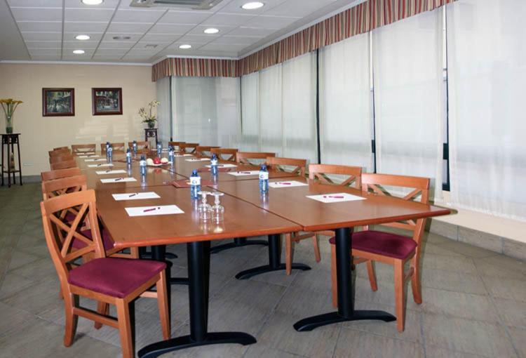 Hostal Plaza Mayor Torrejón de Ardoz Buitenkant foto
