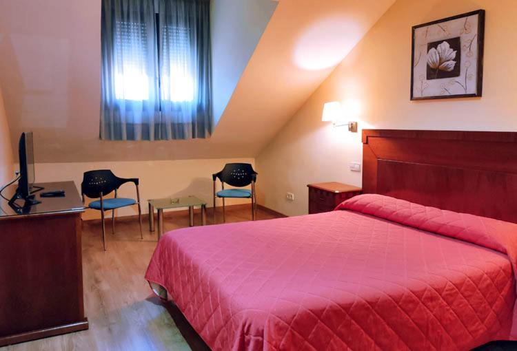 Hostal Plaza Mayor Torrejón de Ardoz Buitenkant foto